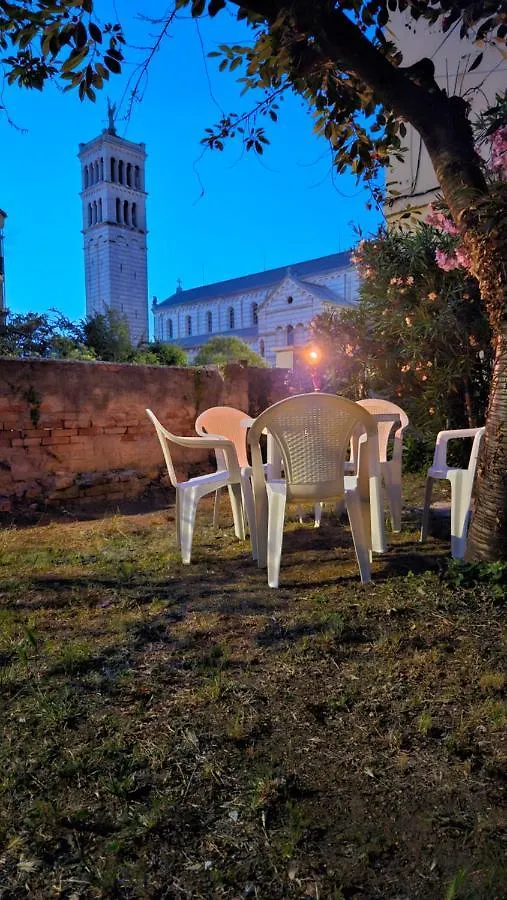 Apartman Leo Пула 0*,