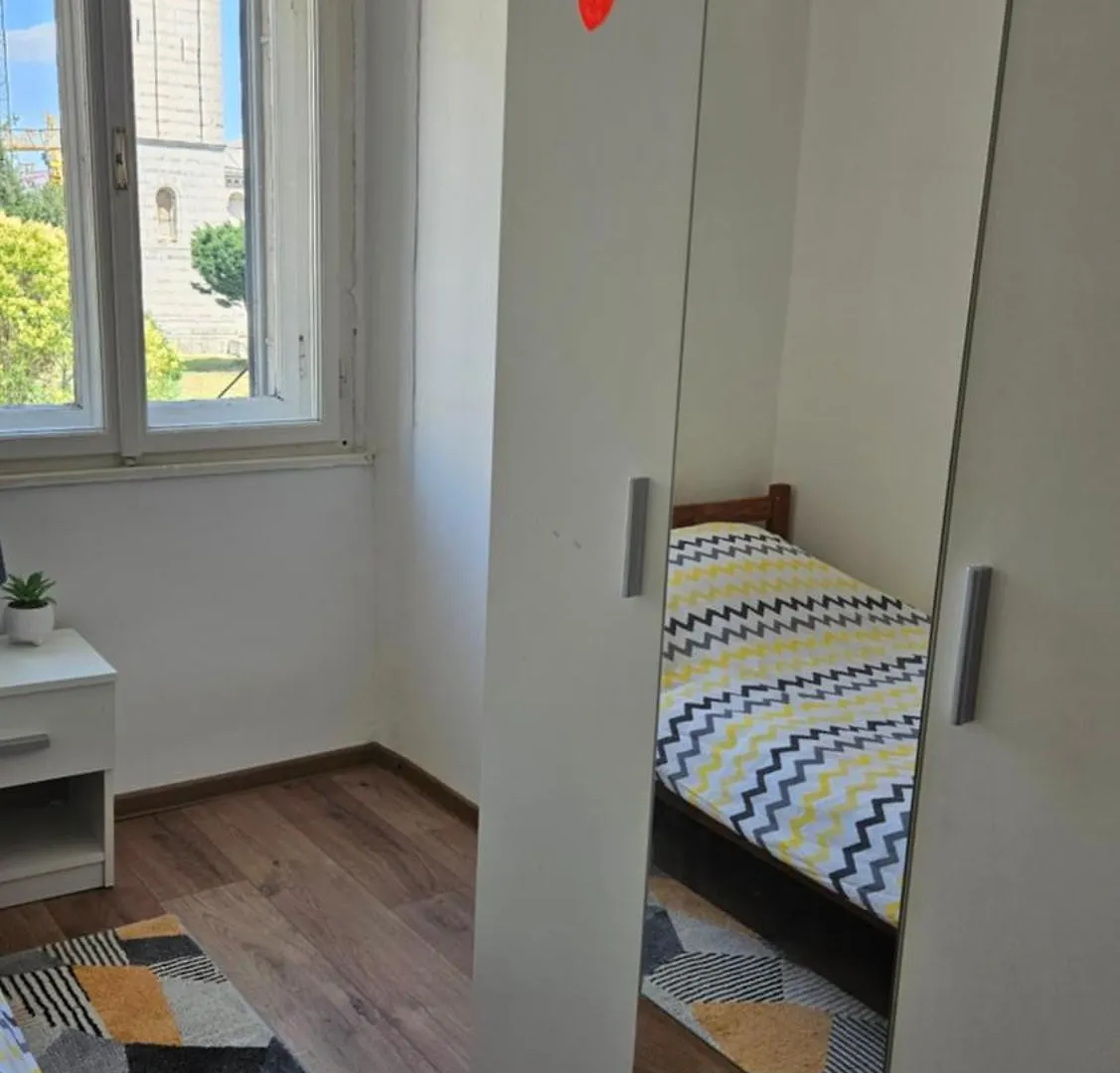 Apartman Leo Пула 0*,